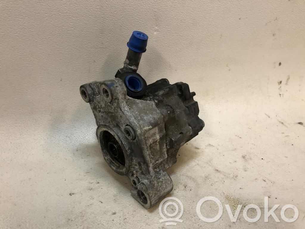 Audi A8 S8 D3 4E Power steering pump 