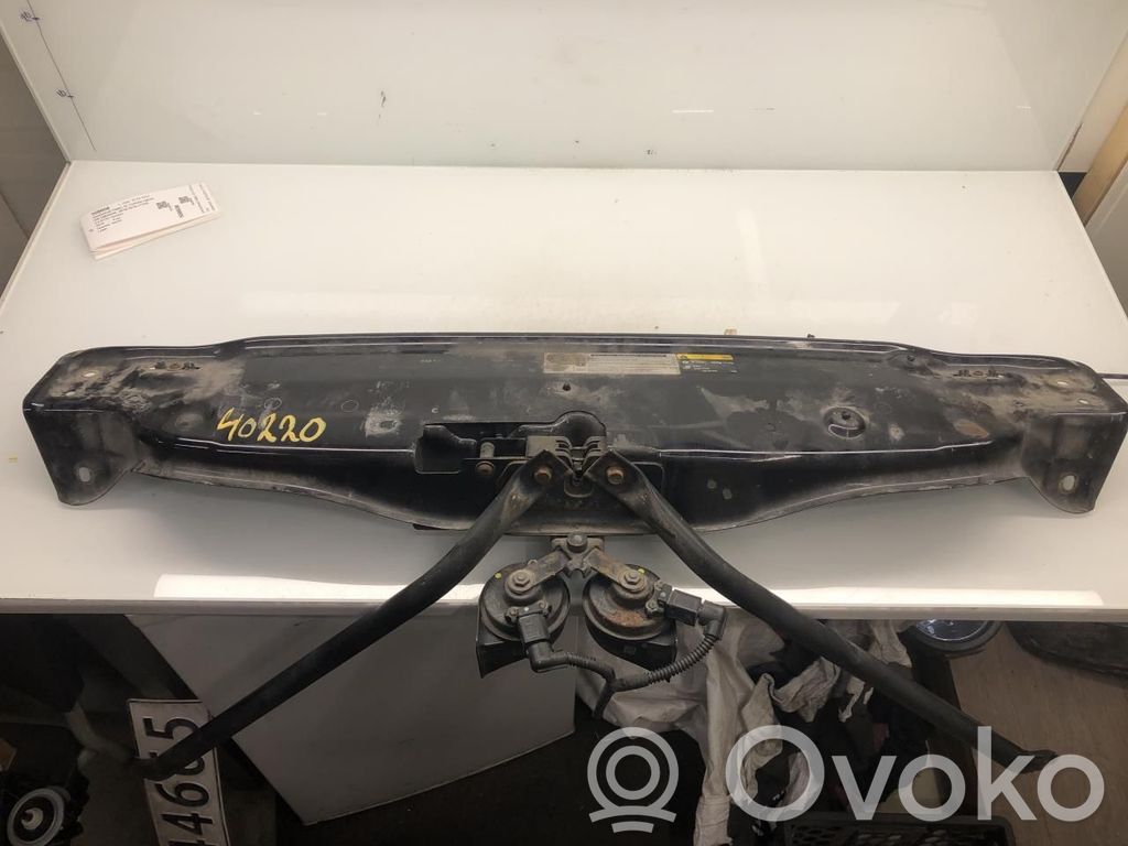 Volkswagen Amarok Pannello di supporto del radiatore 