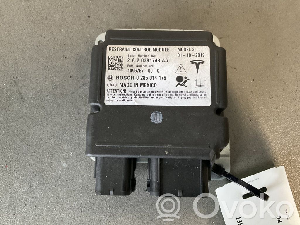 Airbag control unit/module   109575700C,109575700C,109575700C,0285014176,109575700C