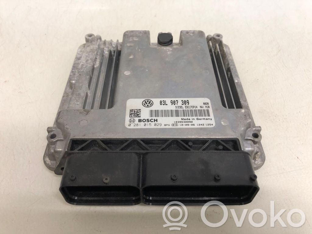 Volkswagen PASSAT CC Centralina/modulo motore ECU 