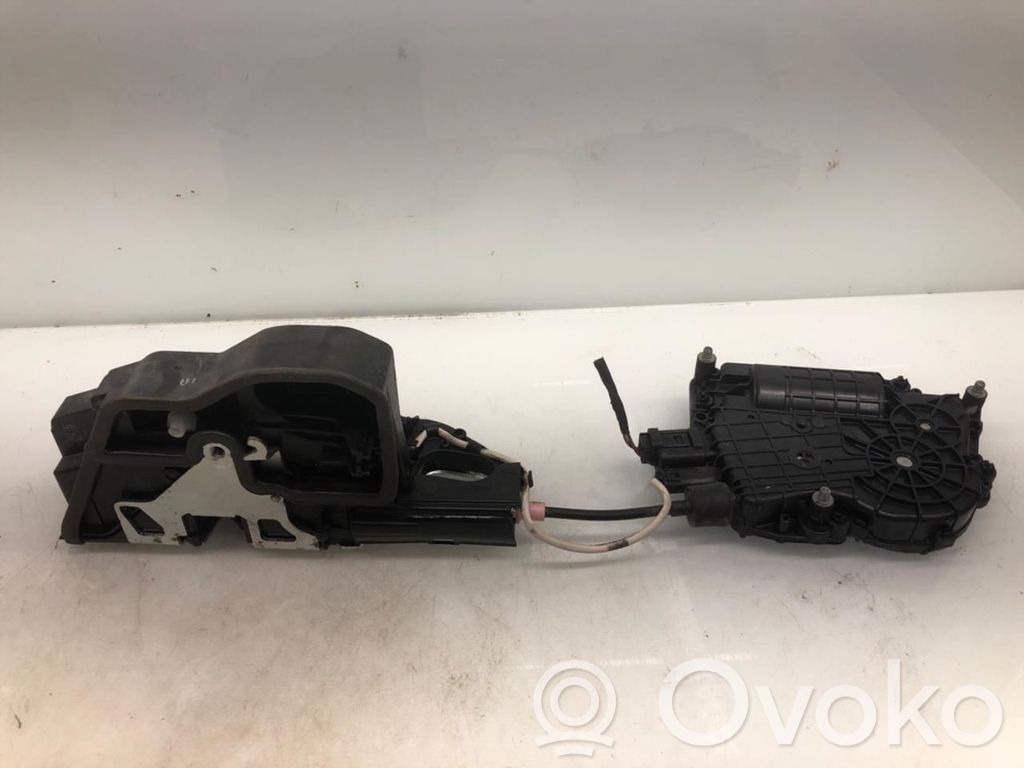 BMW 5 F10 F11 Etuoven lukko 