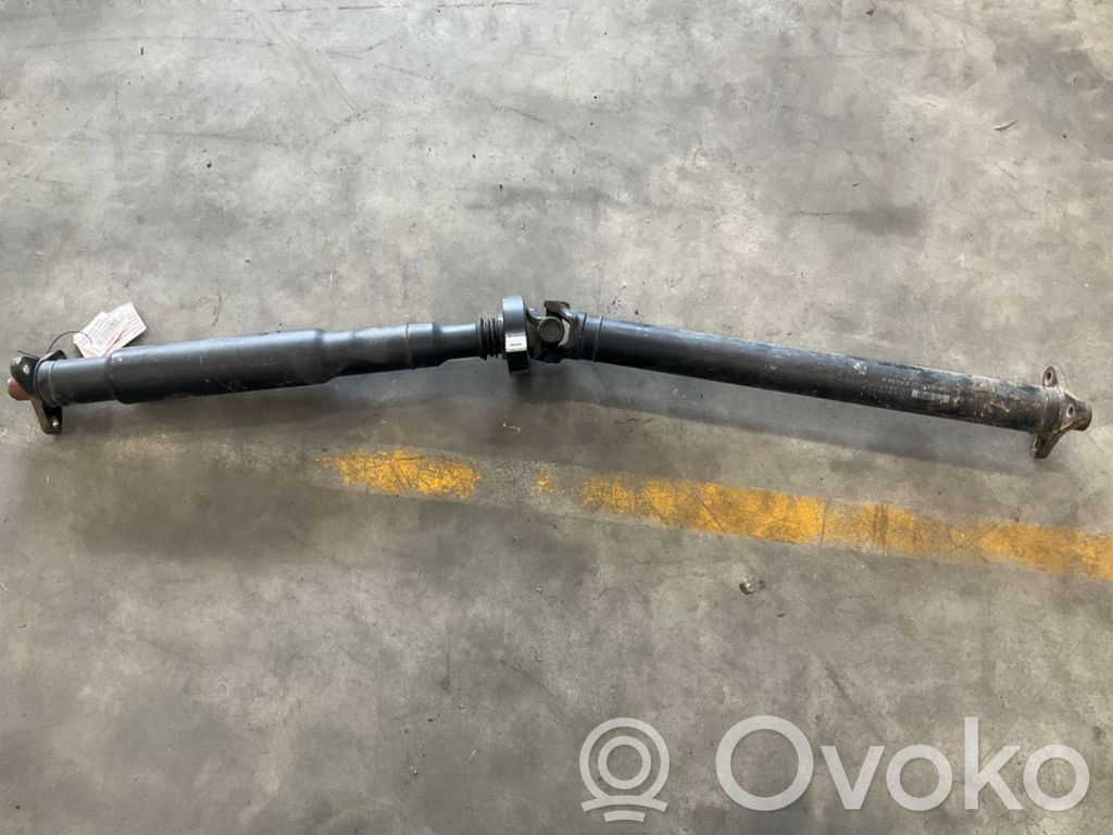 BMW 3 E90 E91 Kardanas komplekte 