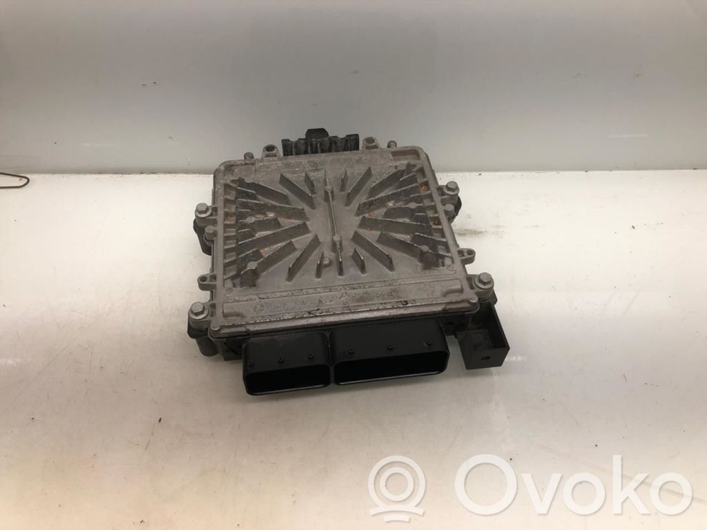 Volvo XC70 Engine control unit/module ECU 