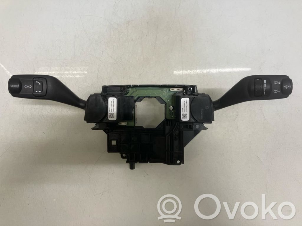 Interrupteur / bouton multifonctionnel   1834492,1835508,6G9T13335AH,6G9T13335BE,6G9T17A553AE,9G9T17A553AF,AG9T13N064DD