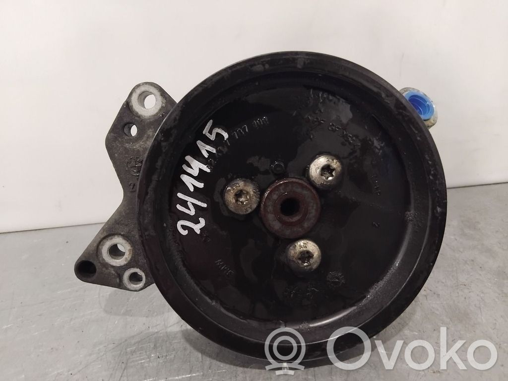 BMW 5 E60 E61 Power steering pump 