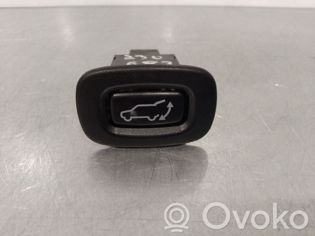 Mitsubishi Outlander Tailgate opening switch 