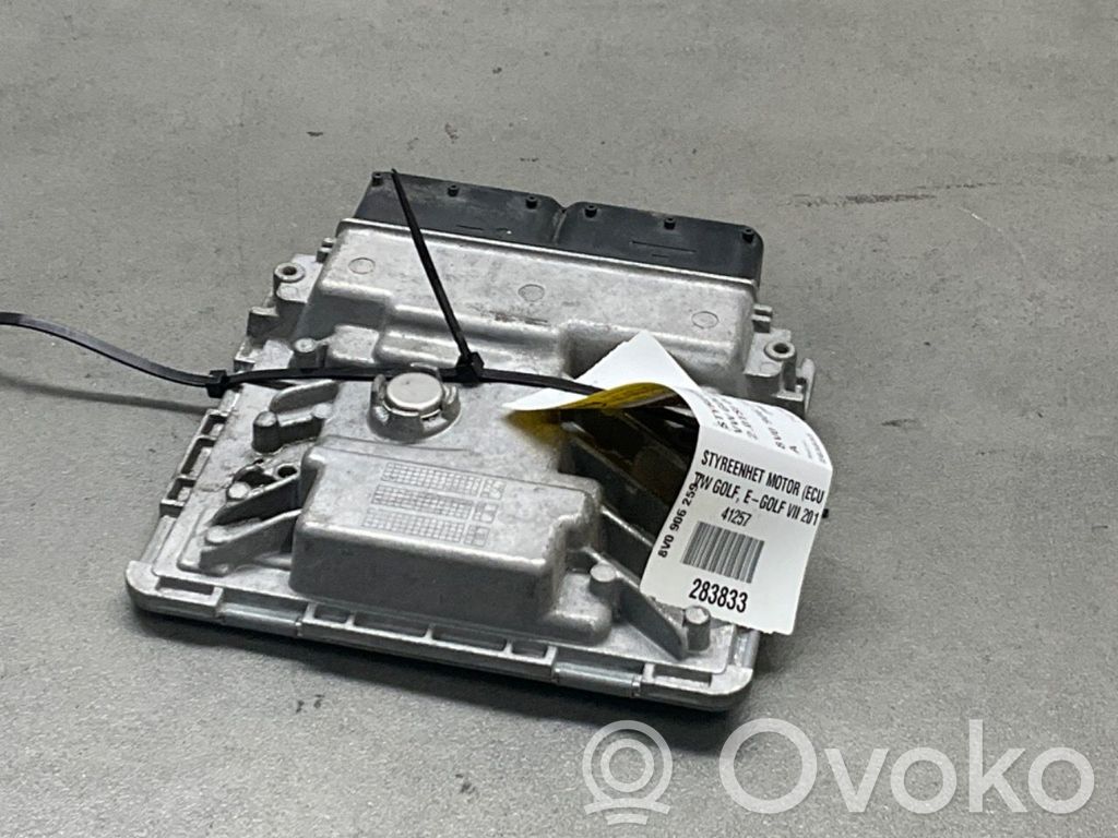 Volkswagen Golf VII Komputer / Sterownik ECU silnika 