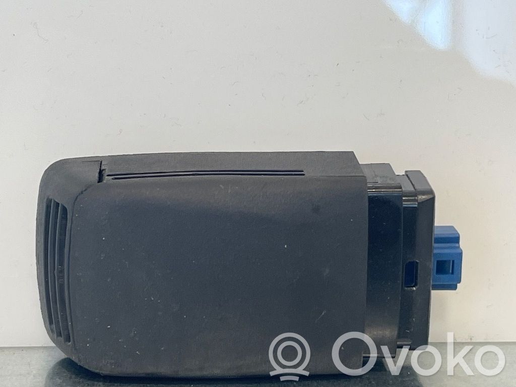Toyota RAV 4 (XA50) Rain sensor 