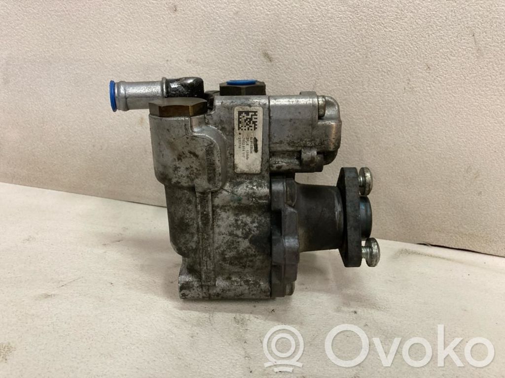 BMW 5 E60 E61 Power steering pump 
