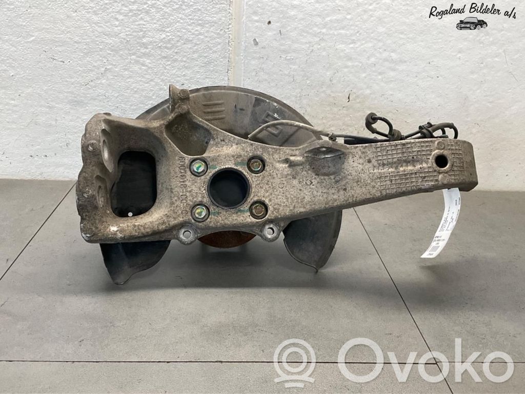 Tesla Model S Achsschenkel vorne 
