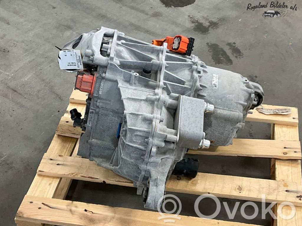 Tesla Model Y Sähköauton moottori 
