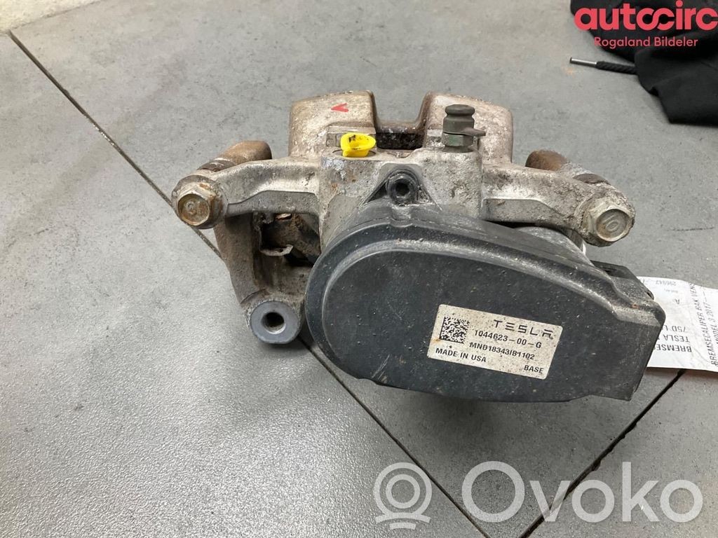 Tesla Model 3 Bremssattel hinten