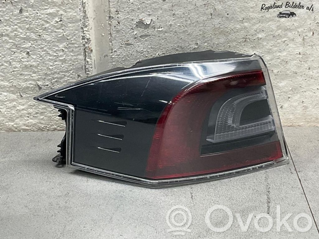 Tesla Model S Takavalot 