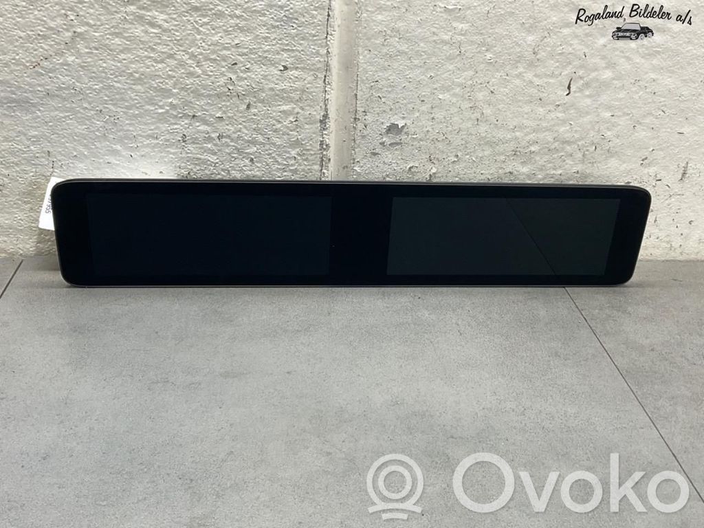 Mercedes-Benz EQC Vitezometru (grup de instrumente) 