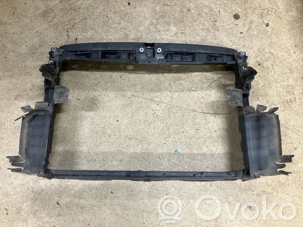 Volkswagen e-Golf Pas przedni 