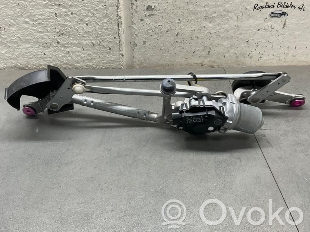 Toyota Yaris XP210 Motor ștergător 