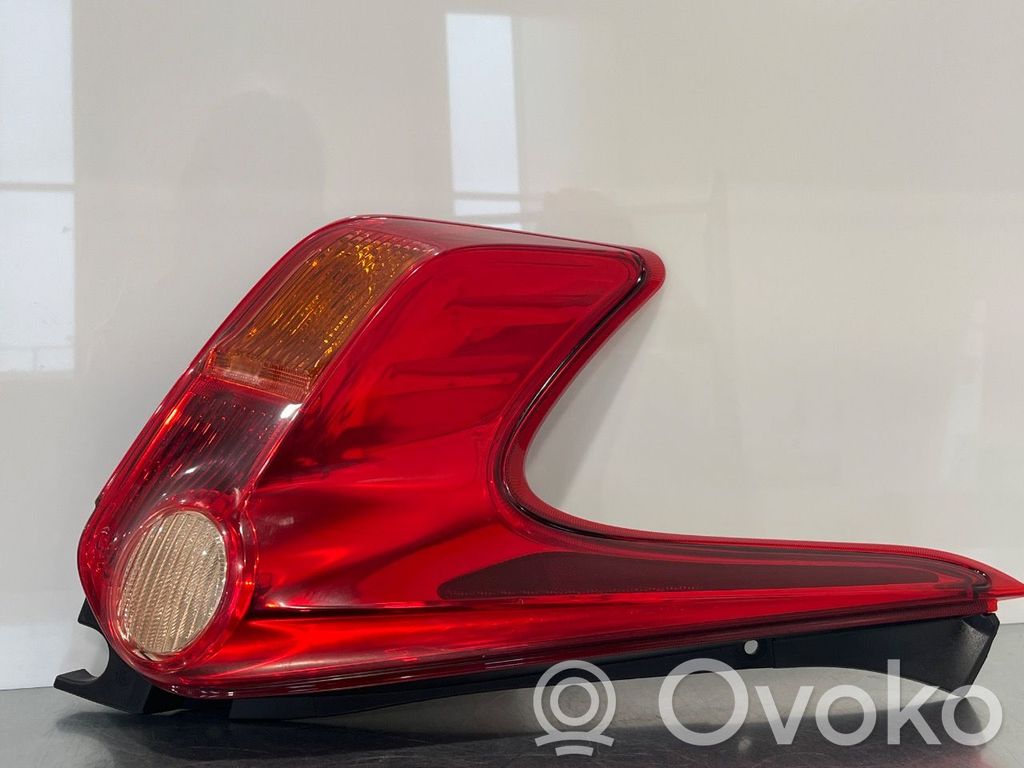 Nissan Juke I F15 Lampa tylna 