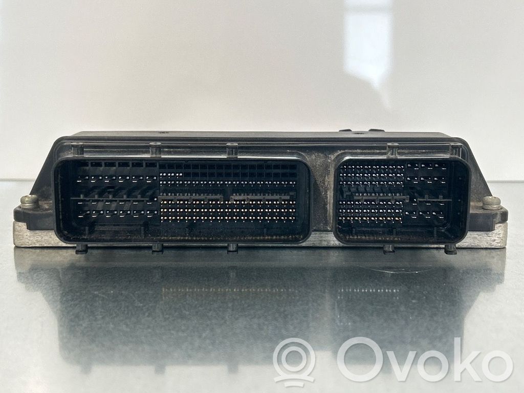 Toyota Avensis T270 Engine control unit/module ECU 