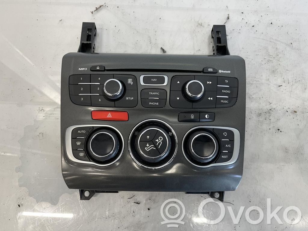 Citroen C4 II Radio/CD/DVD/GPS head unit 