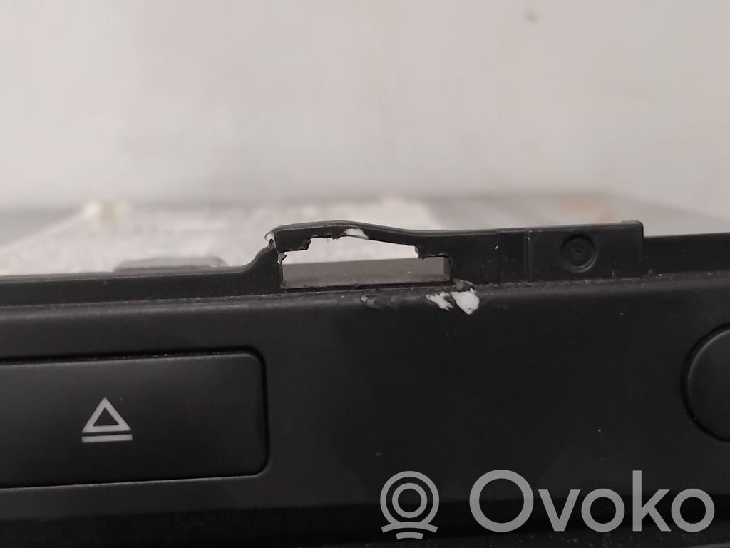 Mercedes-Benz C W204 Radio/CD/DVD/GPS-pääyksikkö 
