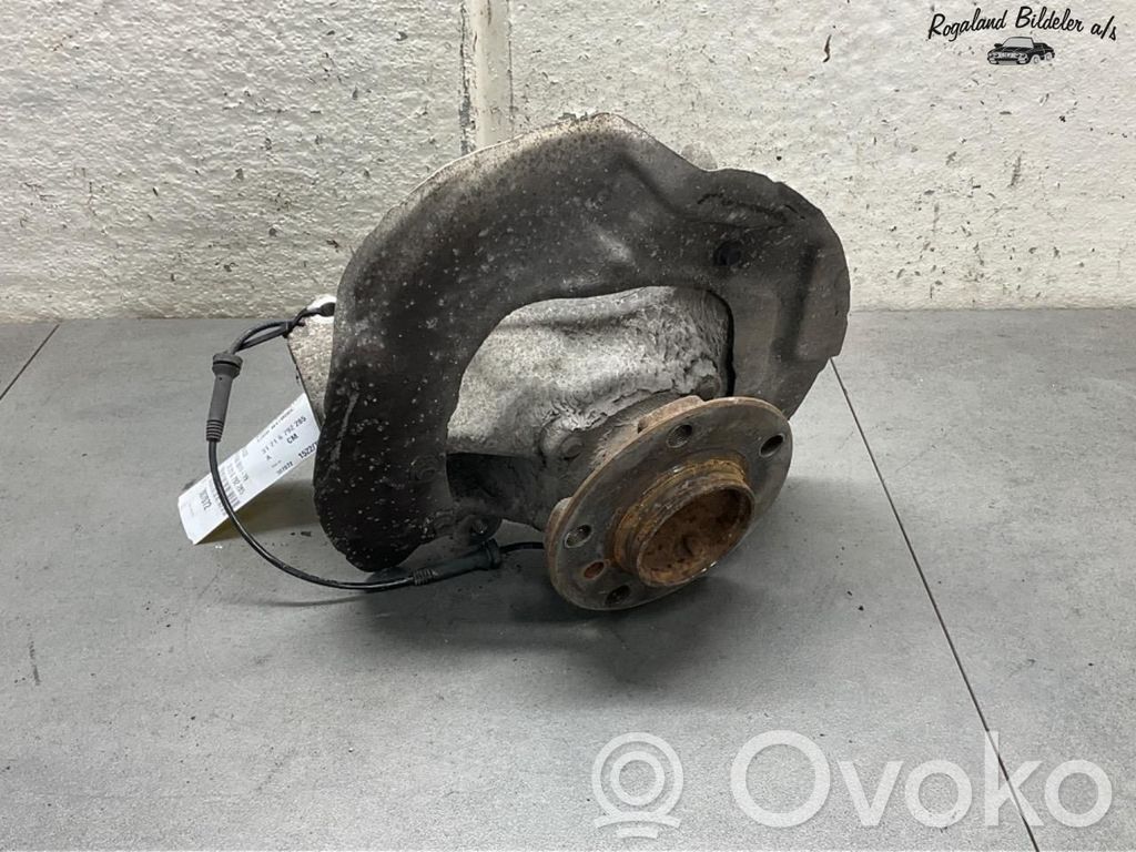 BMW 1 F20 F21 Fuzetă butuc roată față 