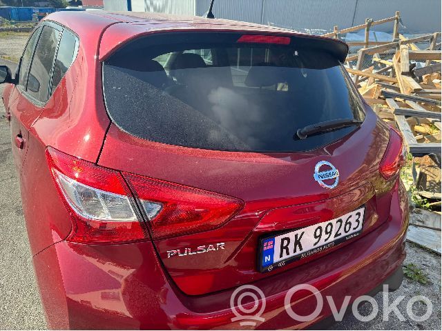 Nissan Pulsar Portellone posteriore/bagagliaio 