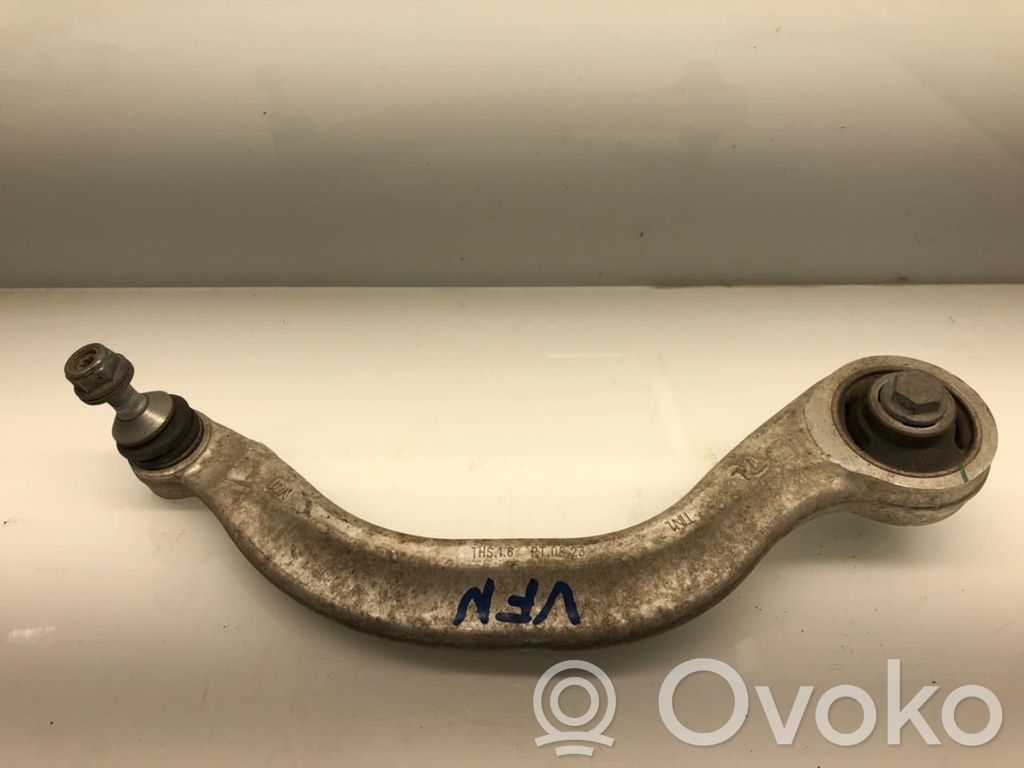 Tesla Model 3 Рычаг 