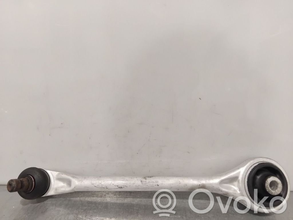 Audi A8 S8 D2 4D Wahacz przedni 