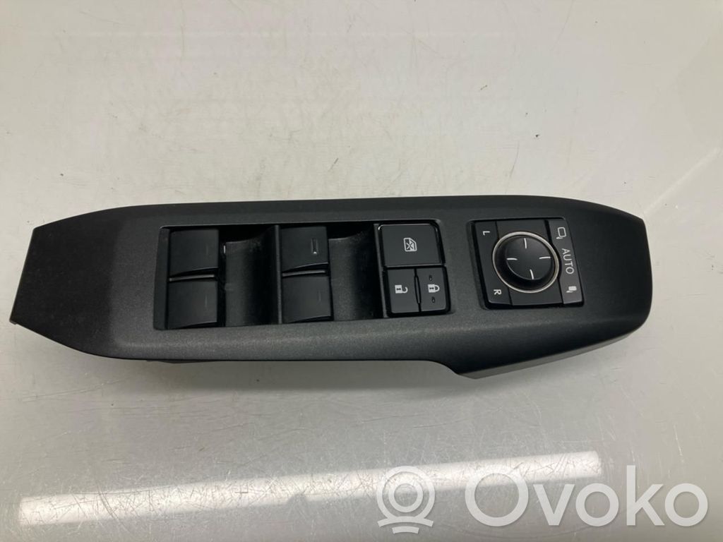 Lexus NX Electric window control switch 