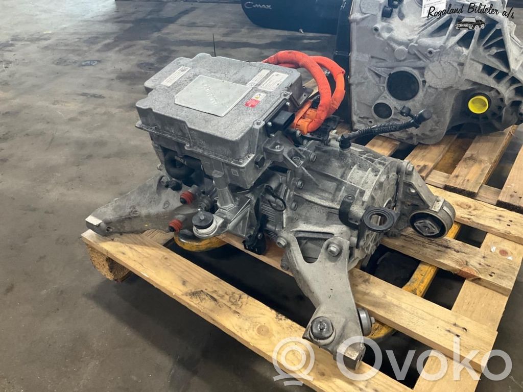 Porsche Taycan 9J1 Silnik elektryczny samochodu 