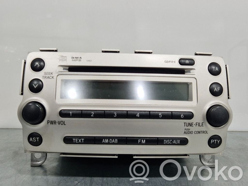Toyota Urban Cruiser XP110 Panel / Radioodtwarzacz CD/DVD/GPS 