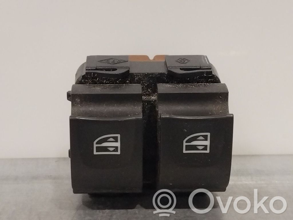 Dacia Duster Comutator comandă geamuri electrice