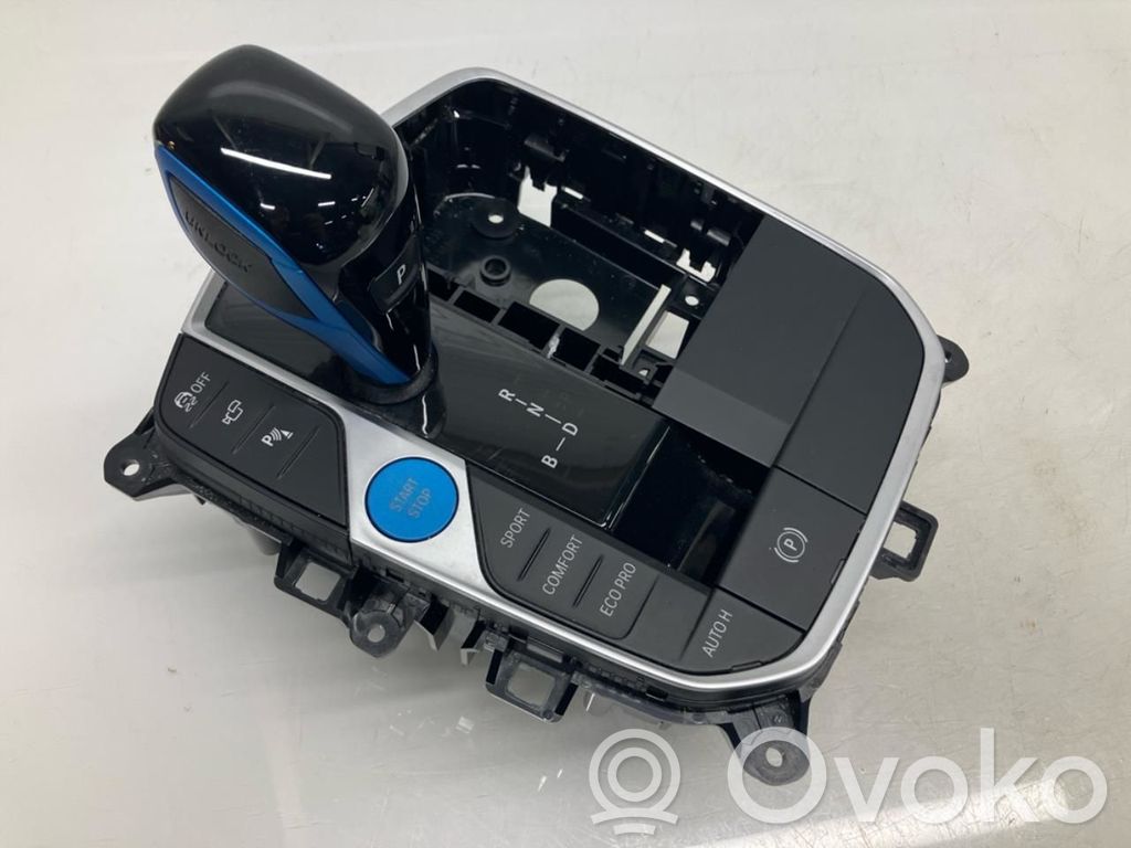 BMW i4 Gear selector 