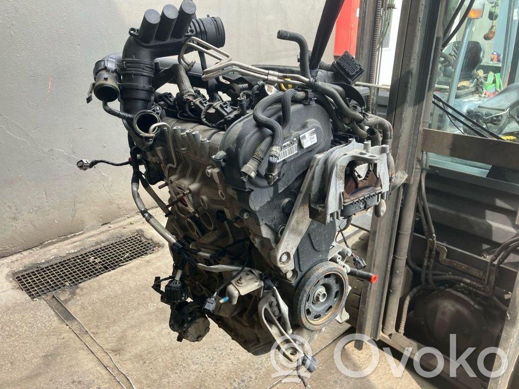 Volkswagen PASSAT B8 Engine 
