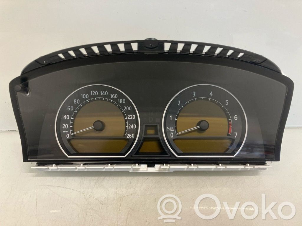 BMW 7 E65 E66 Nopeusmittari (mittaristo) 