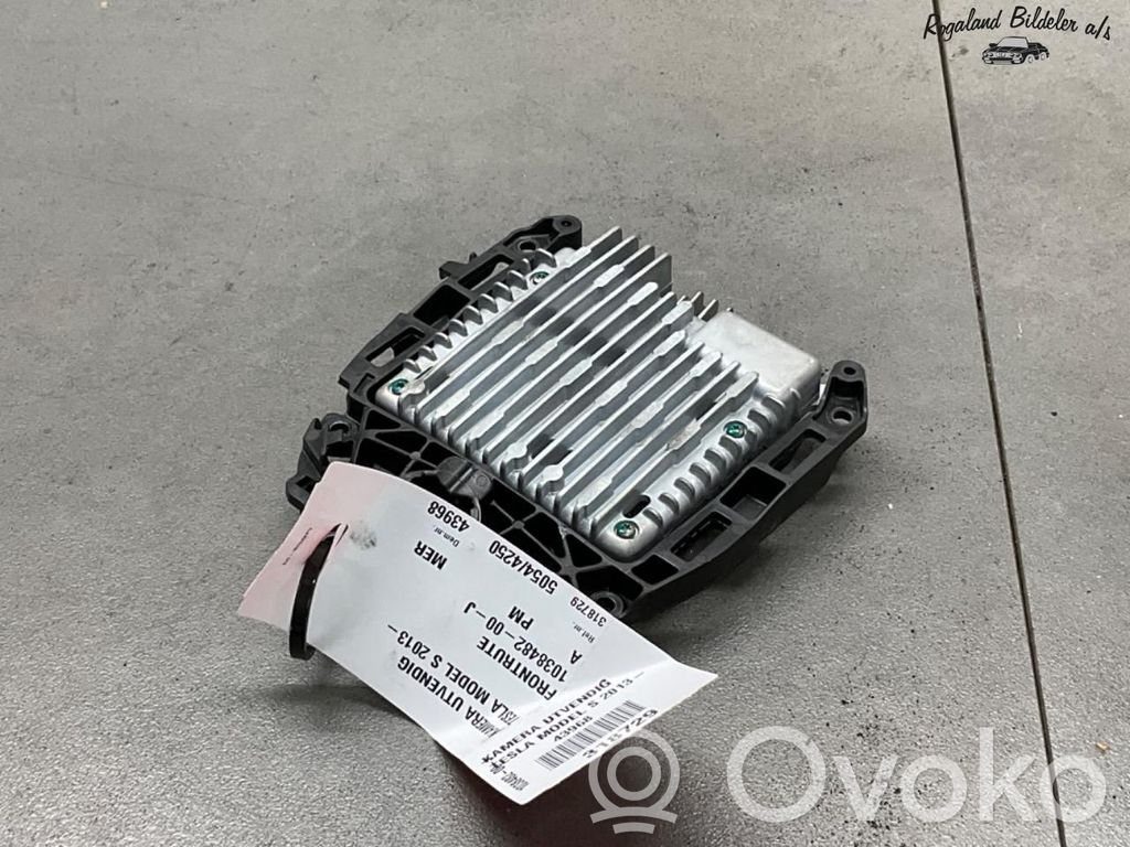 Tesla Model S Windshield/windscreen camera 