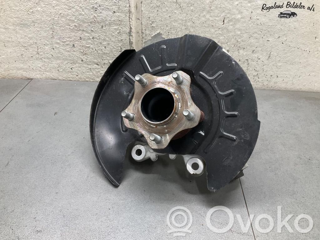 Nissan Ariya Fuso a snodo con mozzo ruota posteriore