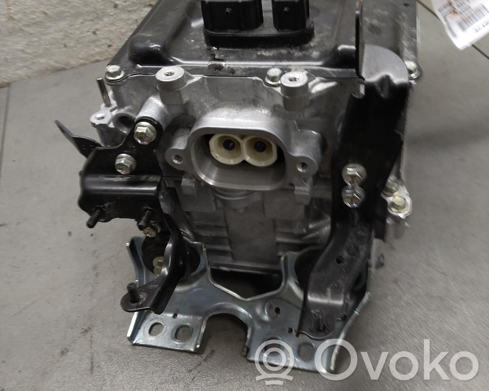Toyota RAV 4 (XA50) Convertitore di tensione inverter