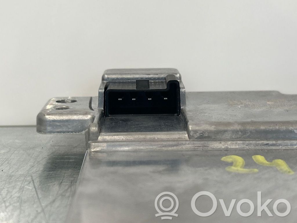 Tesla Model 3 Citu veidu vadības bloki / moduļi 