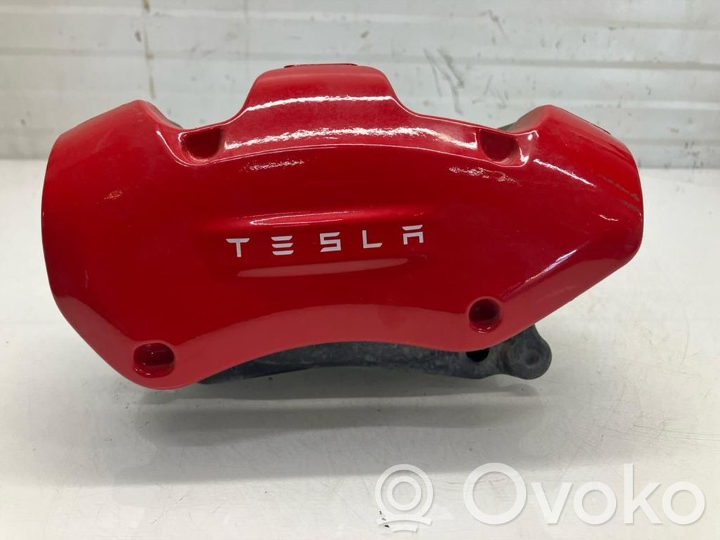Tesla Model Y Takajarrusatula 