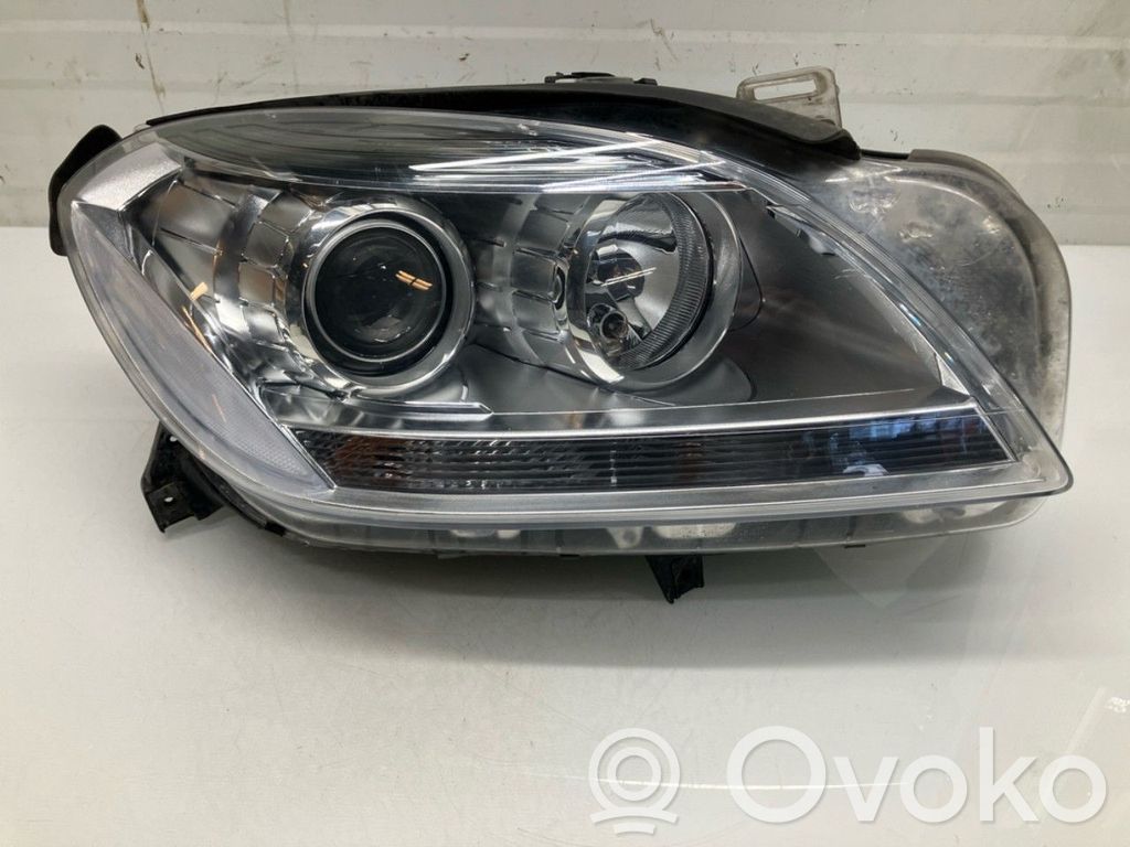 Mercedes-Benz ML W166 Lampa przednia 