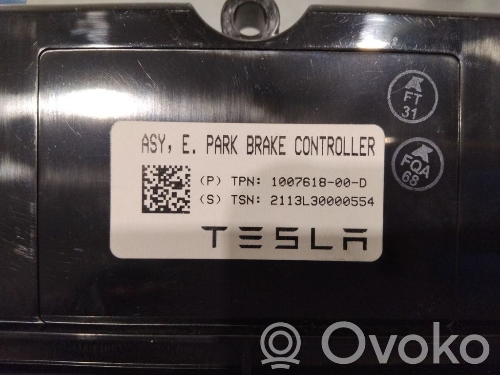 Tesla Model S Modulo di controllo del freno a mano
