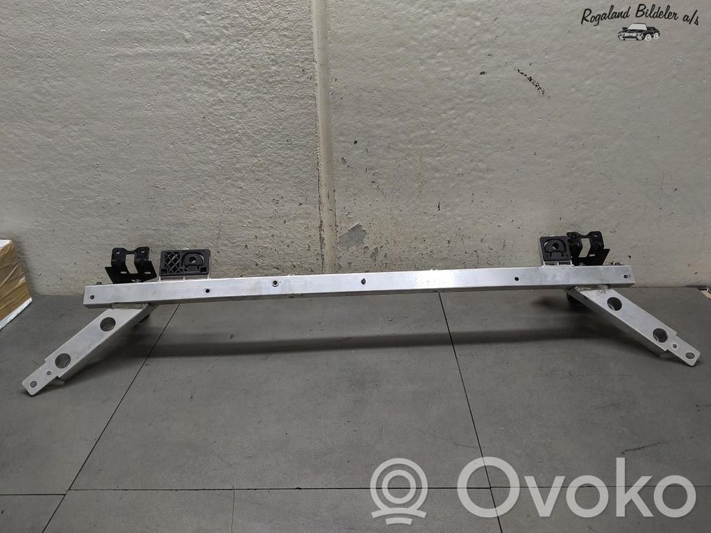 Volvo V60 Radiatoru panelis 