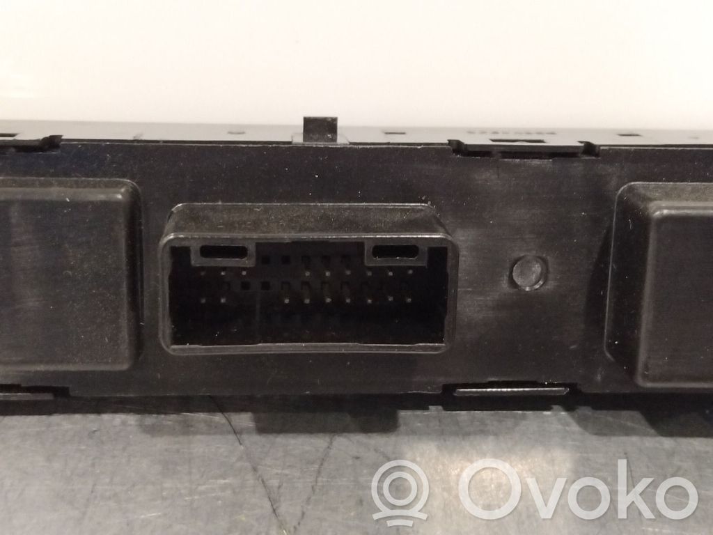 Botón interruptor de luz de peligro   8002B409,8002B409,8002B409,8002B409