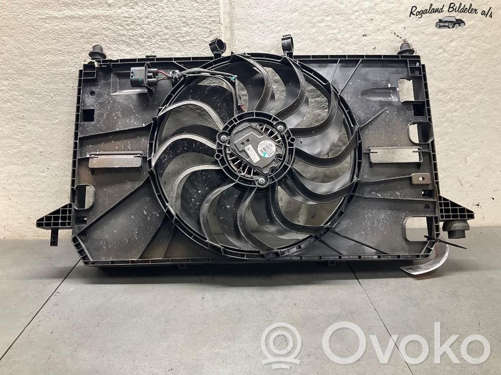 MG MG4 ev Radiator cooling fan shroud 