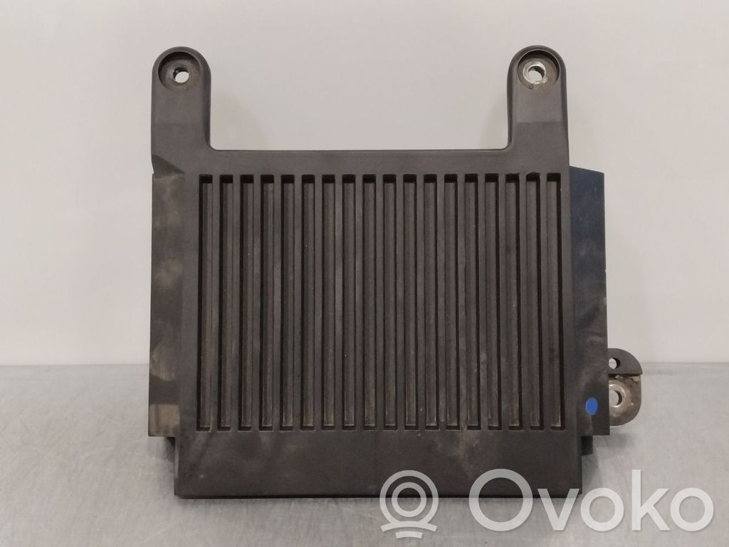 Volvo V70 Garso stiprintuvas 