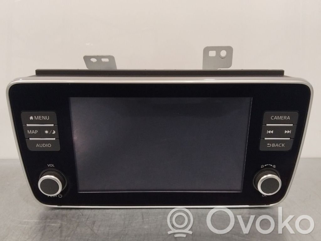 Nissan Leaf II (ZE1) Panel / Radioodtwarzacz CD/DVD/GPS 