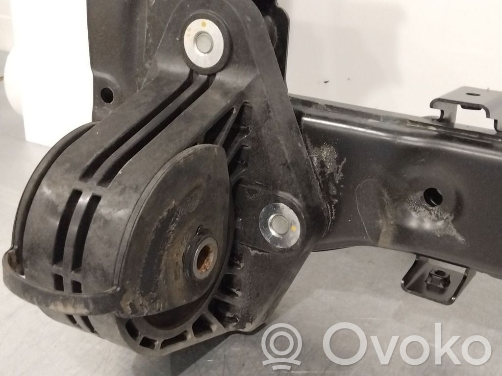 Hyundai Ioniq Engine mount bracket 