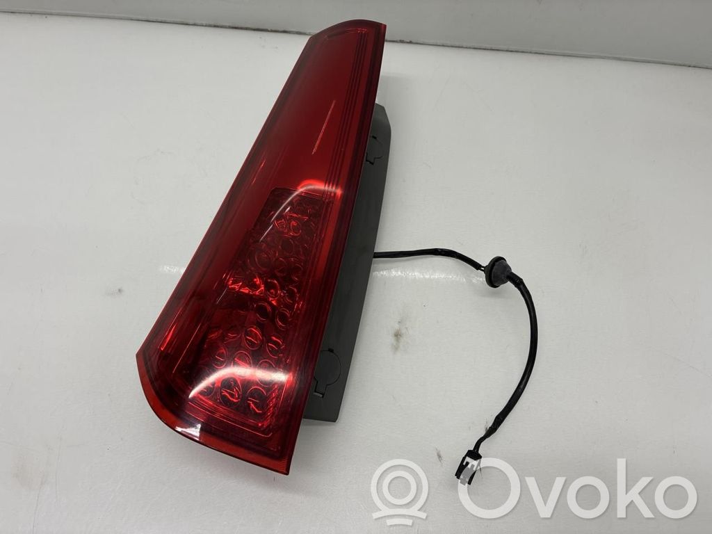 KIA Ceed Luci posteriori