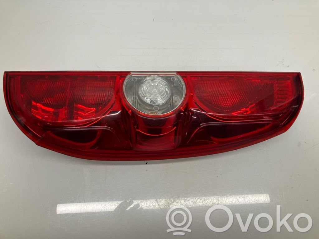 Fiat Doblo Luci posteriori